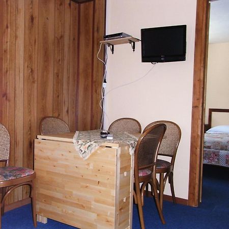 Hotel Genzianella Champoluc Eksteriør bilde