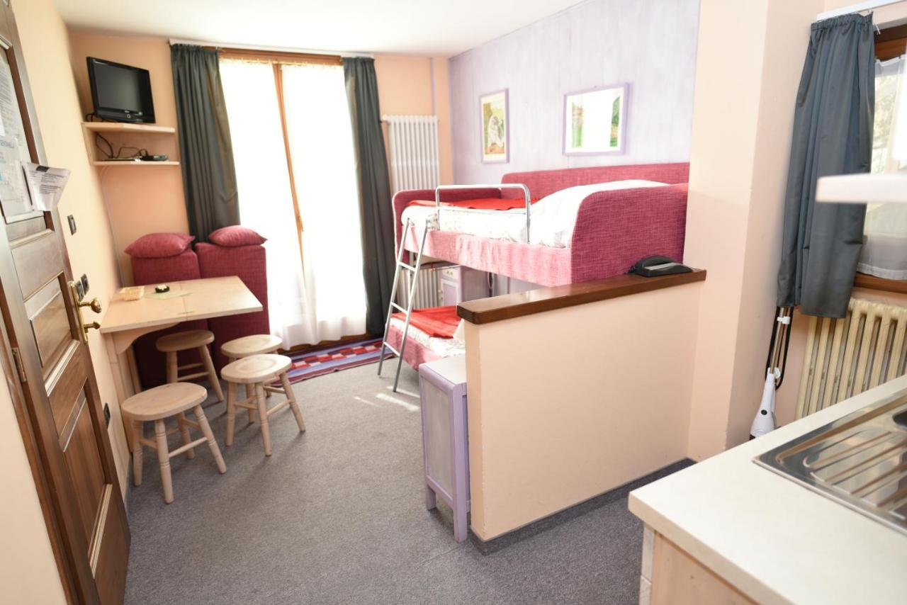 Hotel Genzianella Champoluc Eksteriør bilde